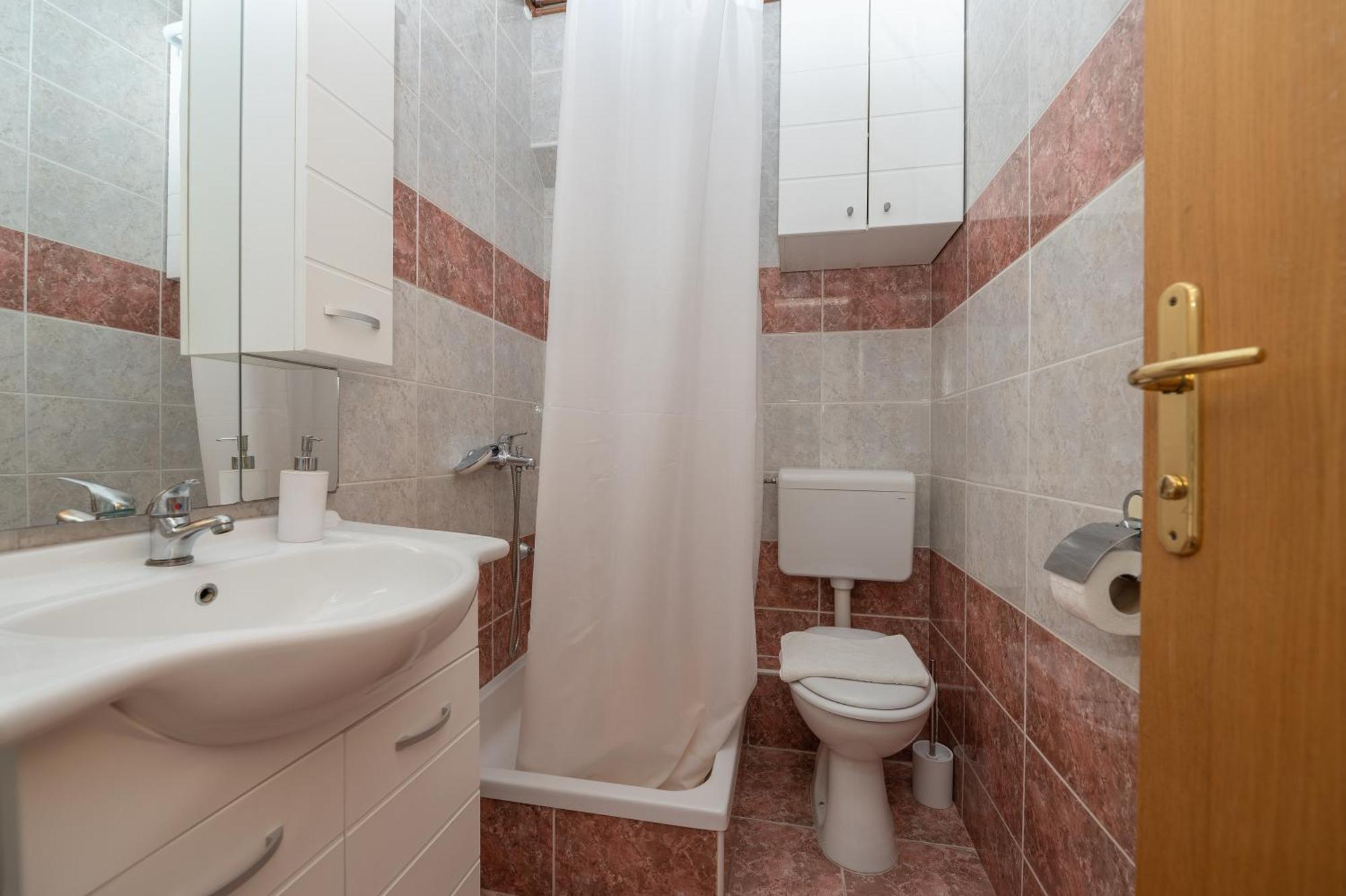 Apartmani Sani Makarska Exterior photo