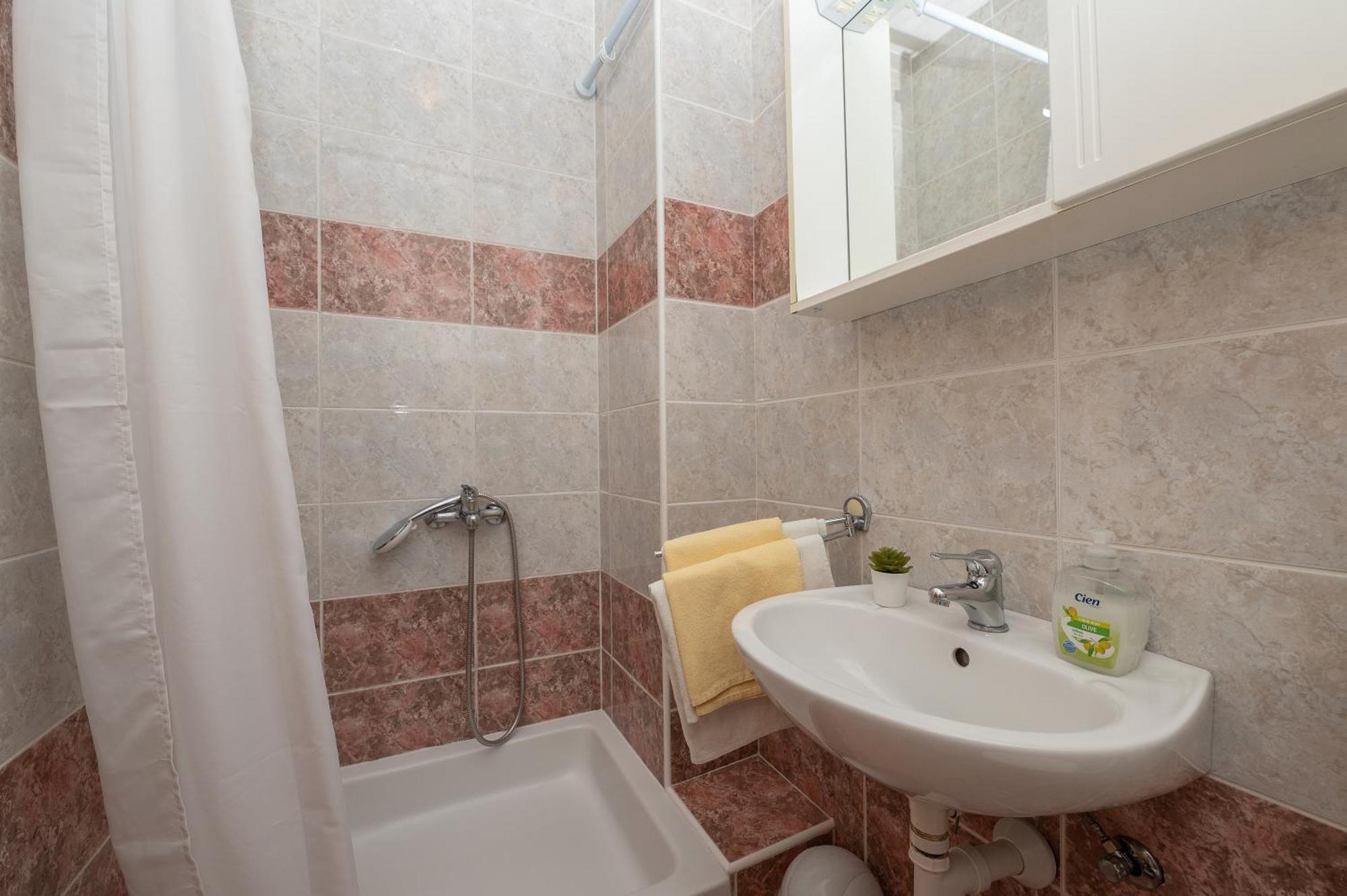Apartmani Sani Makarska Exterior photo